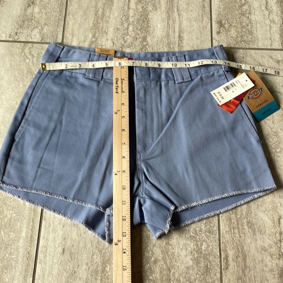 Di lies,Juniors blue short,2front slide pockets,2back pockets,high rise,twill - Picture 2 of 16